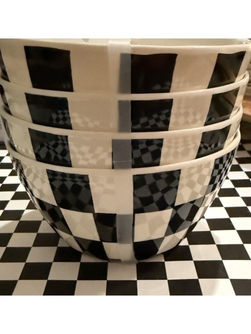 4 Bella Lux Black & White  Checkered Melamine Bowls Child’s Inspired Retro Table